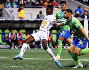 ¡Xavier Arreaga le ganó el Duelo Ecuatoriano a Washington Corozo en la Final de Concachampions!