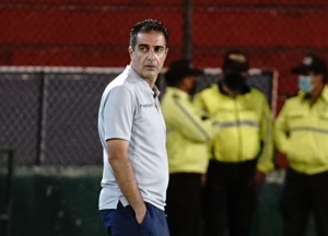 La única forma de recuperarlo será trabajando aquí, que sienta apoyo