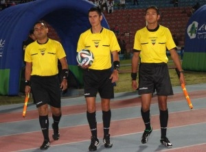 Arbitro Luis Quiroz 2