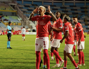 Seis partidos seguidos anotando: Carlos Garcés volvió a darle tres puntos a Cienciano