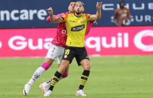 Aucas podría sufrir la baja de Francisco Fydriszwewski