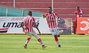 Universidad Católica mostró coraje ante Bolívar en La Paz (VIDEO)