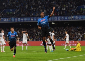 Napoli sostiene a semana seguida la cima de la Serie A Tim (RESUMEN)