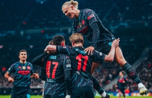 Guardiola le responde a sus críticos en Premier League con goleada