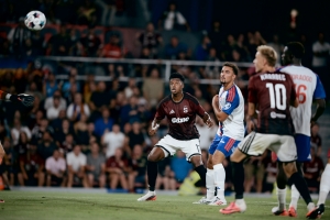 John Mercado liquida a un gigante francés y desata la locura en el Sparta Praga dentro de la Champions