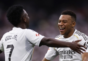 CINCO PARTIDOS, CINCO VICTORIAS: El Real Madrid arranca imparable y mira a todos desde arriba