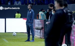 Aparece respuesta desde FEF para Paiva: “No hay persecución, Recalvo está inscrito en Libertadores”