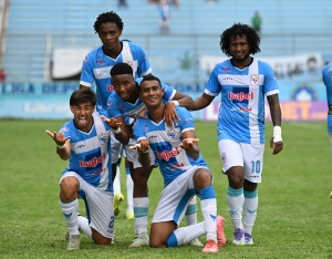 ¡Manta FC desciende a Vinotinto FC y reconfigura el mapa del fútbol ecuatoriano!