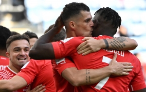 De la agonía a favoritos