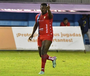 Barcelona con equipo definido y a la espera de Universidad Católica (FORMACIÓN)