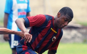 “A los árbitros les cuesta pitar con estadio lleno” (ENTREVISTA)