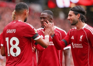 LÍDER CON PUÑO DE HIERRO: Liverpool gana el Derbi de Merseyside y lanza un MENSAJE CLARO al resto