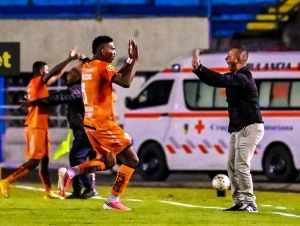 Libertad FC hace respetar su fortaleza en Loja y le propina un golpe en seco a ñas aspiraciones de Macará