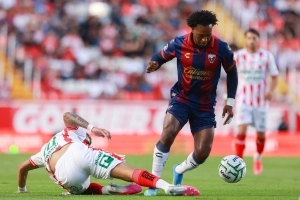Gran actuación de Jhojan Julio que casi rinde frutos inmediatos en su debut con Atlante en la Liga MX