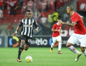 ¿A eso se debe su ausencia en la Tri? “Ayudó poco para atacar y defender”