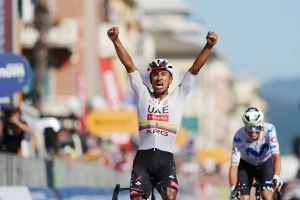 No es un sueño, es el Lagarto: Jhonatan Narváez hace historia pura al ganar su tercera etapa en este Giro d'Italia