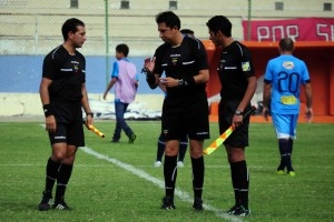 Arbitro Vinicio Espinel 2