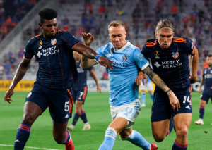 Gustavo Vallecilla no pudo evitar que se lleven los puntos de su casa (RESUMEN)