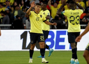 ALAN FRANCO CONCENTRADO EN ECUADOR: se rinde ante Enner Valencia y de paso…