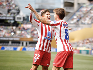 ¡COLCHONEROS CON VIDA! El Atleti se sacudió a tiempo de la paliza del PSG