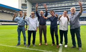 José Pileggi puso pies en tierra ante rumores de Miller y El Cuco para Emelec (VIDEO)