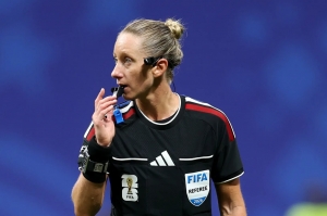 Silbato estadounidense para el partidazo: Tori Penso será la jueza central del Ecuador vs. Alemania