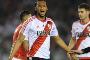 River Plate ganó una vieja pugna por Arturo Mina (FOTO)