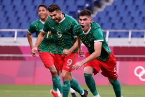 El Tri anuncia una lista grande de convocados para medir a La Tri (FOTO)