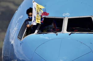¡Neisi Dajomes y Tamara Salazar fueron recibidas como Heroínas! (VIDEO)