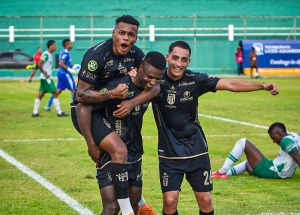 El Patriota a paso de gigante: 9 de Octubre asume el liderato de la Serie B luego de jugarse la Fecha 8