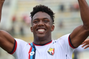 ¡EL CAMPEÓN REINANTE NO PERMITIÓ SORPRESAS! El Nacional se tomó Esmeraldas y avanzó en Copa Ecuador