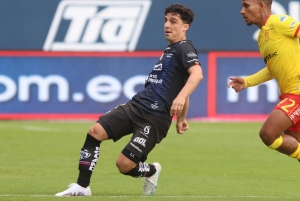 “Irá a uno de los 5 Mejores Clubes del Mundo… ¡Moisés es el Jugador más Completo que ví!” (VIDEO)