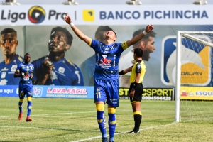 ¡Queda a 90’ de la Final el acorazado de Fabián Bustos! (RESUMEN)