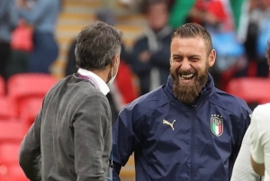 Imperdible festejo de Daniele De Rossi por el título de la Euro (VIDEO)
