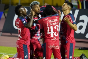 ¡El Nacional vuelve a la Serie A y también acaricia la corona! (RESUMEN)