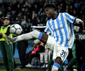Racing perdió, pero se queda con la ilusión de un debut con mucha personalidad de Alberto Campo