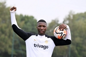 Moises Caicedo 6