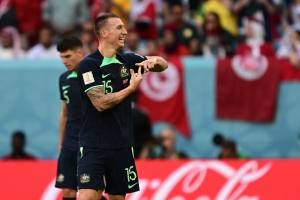 Australia vuelve a la vida en el Grupo D