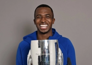 Willian Pacho rompe un récord histórico en la final de la Supercopa de Europa con el PSG
