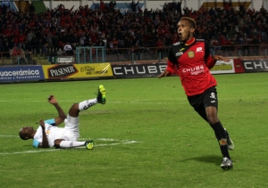 Jacson Pita buscará destino fuera de Deportivo Cuenca (OFICIAL)