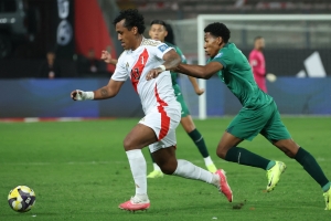 Perú SE AFERRA AL MILAGRO DEPORTIVO y por esta noche, lograron salir del último lugar de la tabla