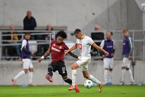 Día negro para Sparta Praga: Angelo Preciado y John Mercado quedaron sin reacción ante un rival imparable