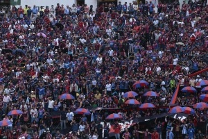 Hinchada Quito 4