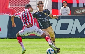 Deportivo Cuenca cubre un hueco en su defensa con un extranjero