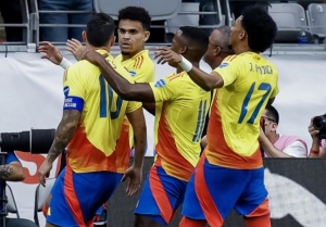 Hubo de todo, menos fútbol entre Cafeteros y La Roja (VIDEO)