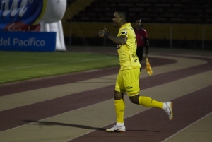 No intentó hacer mayor esfuerzo el Ídolo (FOTO)