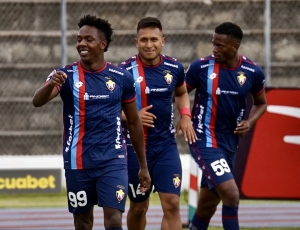 Por puro amor a la camiseta: El Nacional vuelve a entrenar pese 7 meses sin recibir sus sueldos