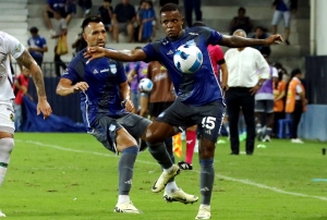 No jugó ni un partido… ¡Y anticipan que jugador ecuatoriano rescindirá con Racing!