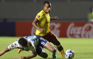 ¡César Farías lo quiere! Barcelona apunta a reforzarse con un Escorpión, viejo conocido del fútbol ecuatoriano