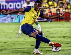 Moises Caicedo Sel 11